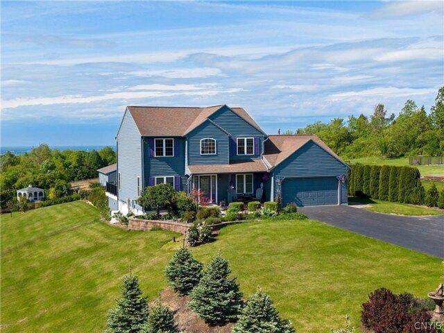House for sale in Syracuse, New York