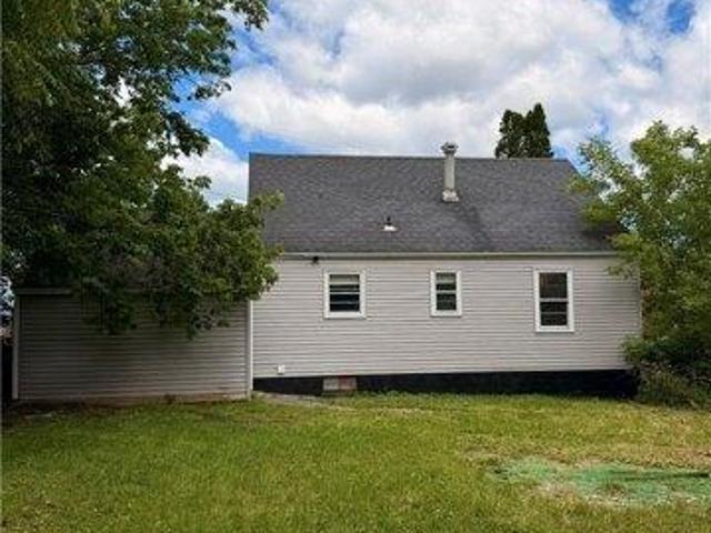 House for sale in Syracuse, New York