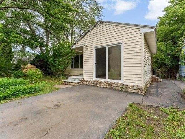 House for sale in Syracuse, New York