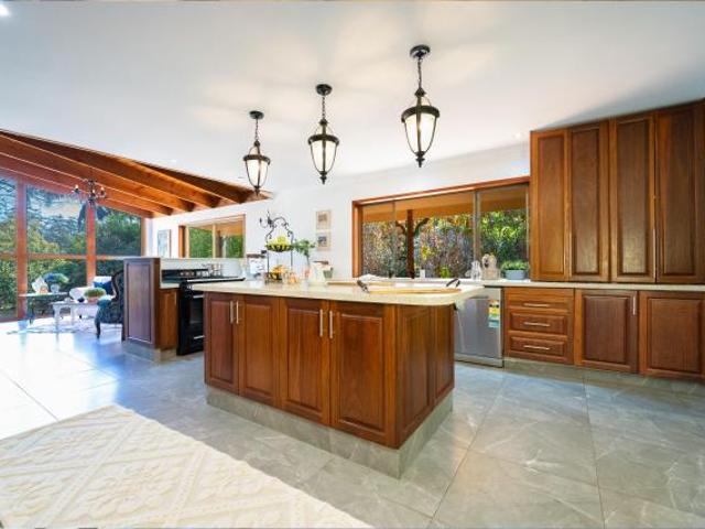 House for sale in Tamborine Mountain, Queensland