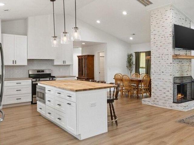 House for sale in Taylors, South Carolina