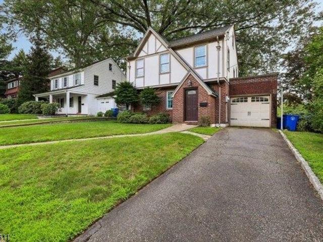 House for sale in Tenafly, New Jersey