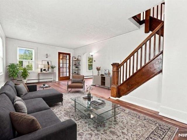 House for sale in Tenafly, New Jersey