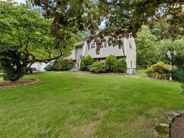 House for sale in Tewksbury, Massachusetts