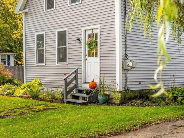 House for sale in Thomaston, Knox County