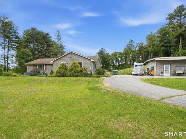 House for sale in Thompson, Connecticut