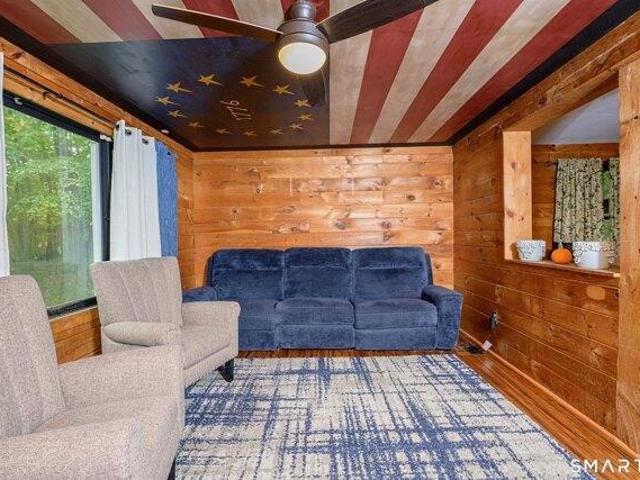 House for sale in Mechanicsville, Thompson