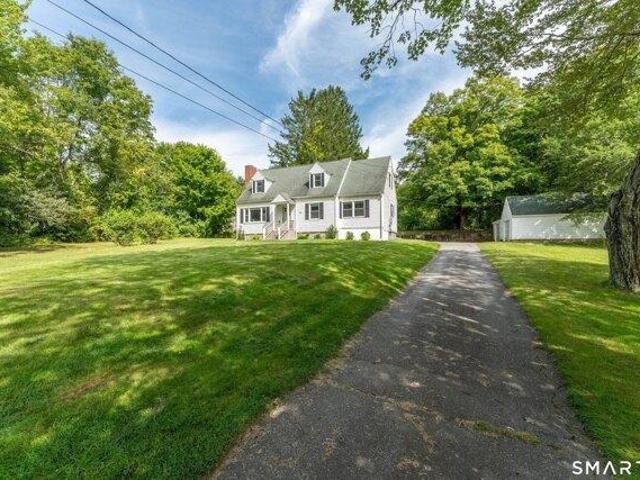 House for sale in Quinebaug, Thompson