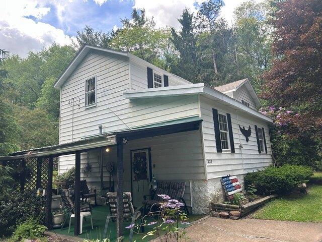 House for sale in Cooksburg, Pennsylvania