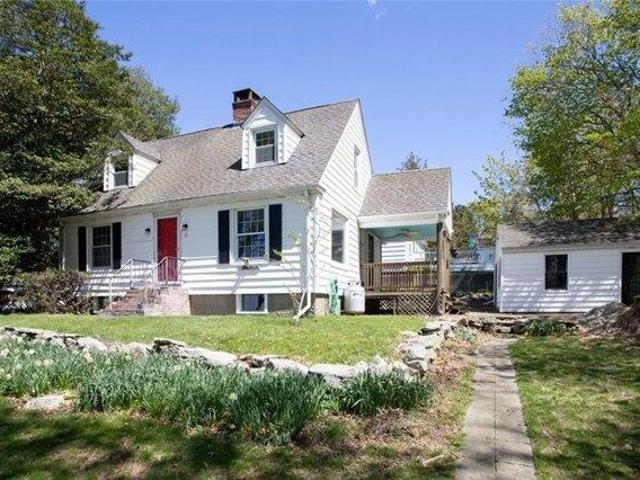 House for sale in Tiverton, Rhode Island