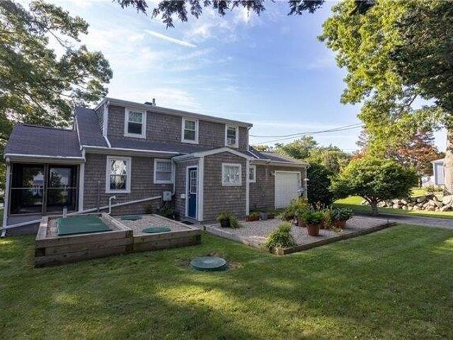 House for sale in Tiverton, Rhode Island