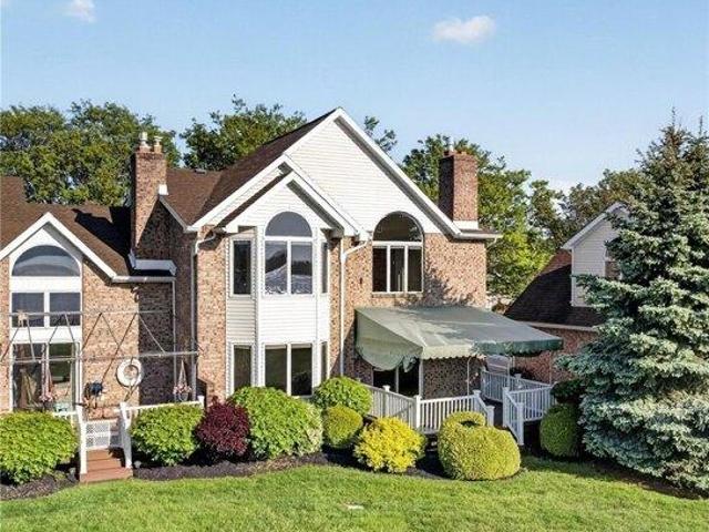 House for sale in New York