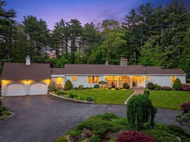 House for sale in Topsfield, Massachusetts