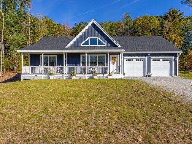 House for sale in Topsham, Maine