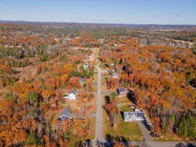 House for sale in Topsham, Maine