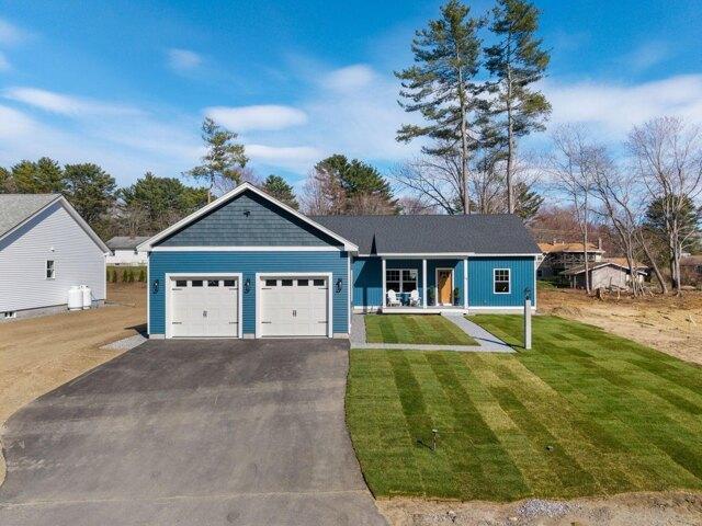 House for sale in Topsham, Maine