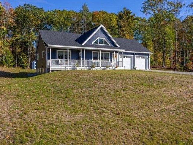 House for sale in Topsham, Maine