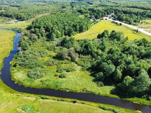 House for sale in Topsham, Maine