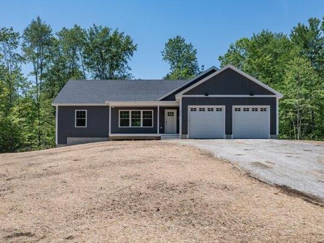 House for sale in Topsham, Sagadahoc County
