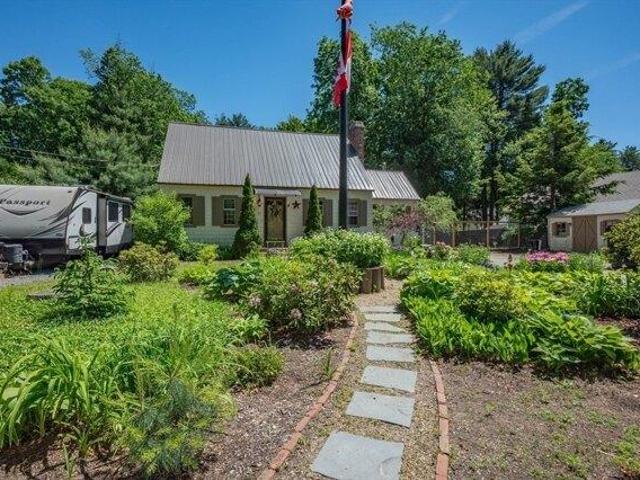 House for sale in Townsend, Massachusetts