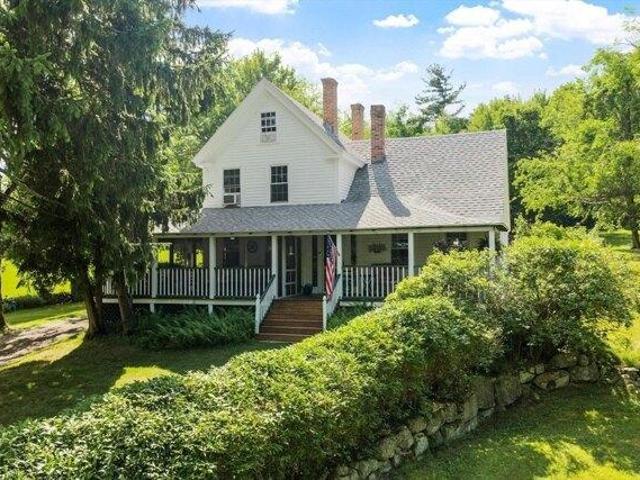 House for sale in Townsend, Massachusetts