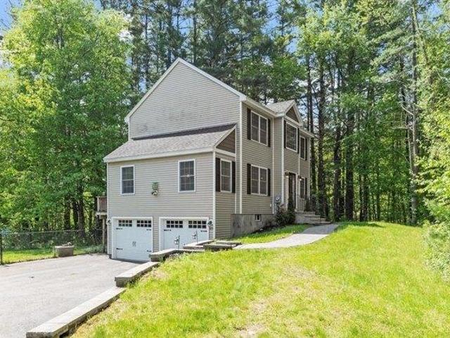 House for sale in Townsend, Massachusetts