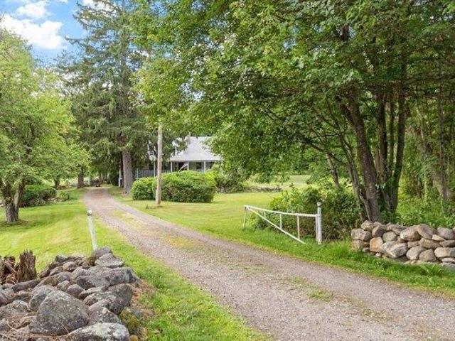 House for sale in Townsend, Massachusetts