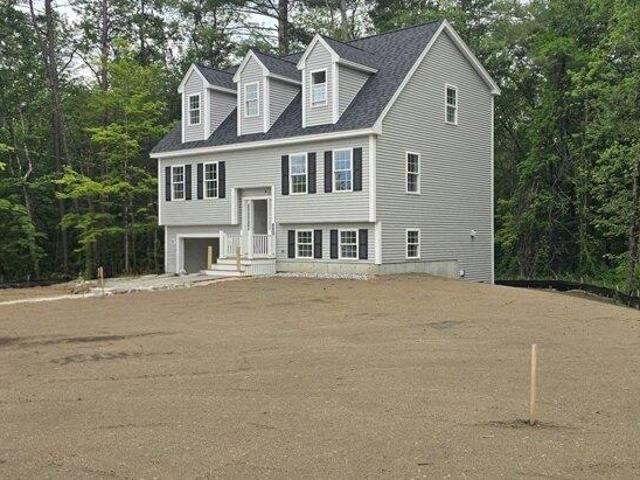 House for sale in Townsend, Massachusetts