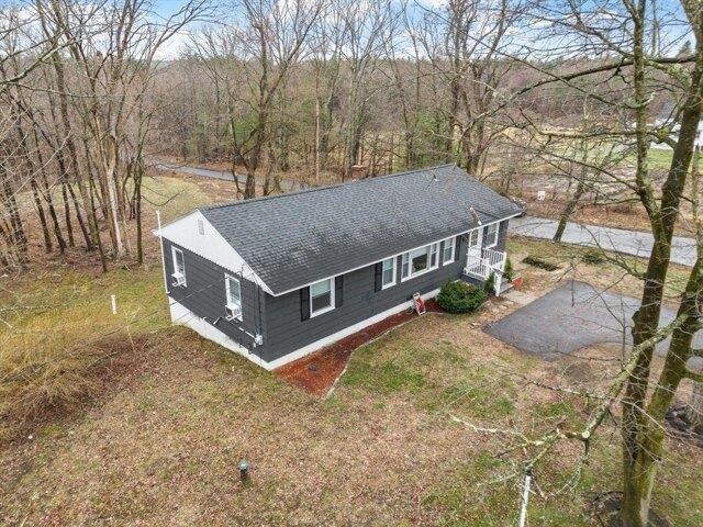 House for sale in Townsend, Massachusetts