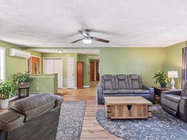 House for sale in West Townsend, Townsend
