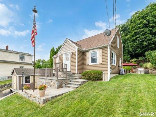 House for sale in Trumbull, Connecticut