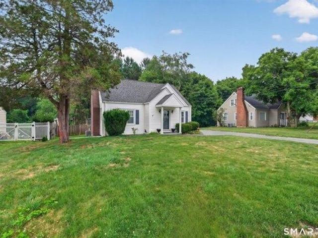 House for sale in Trumbull, Connecticut