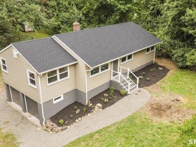 House for sale in Trumbull, Connecticut