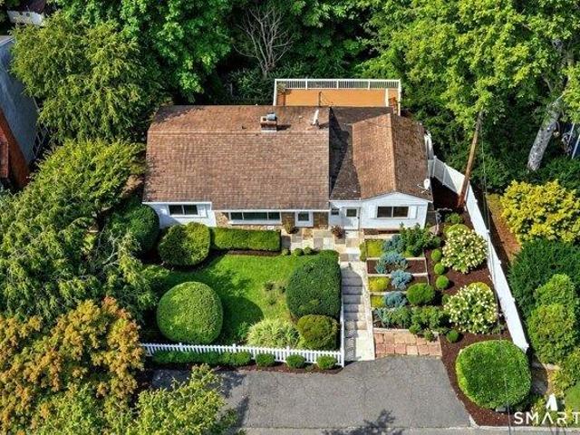 House for sale in Nichols, Trumbull