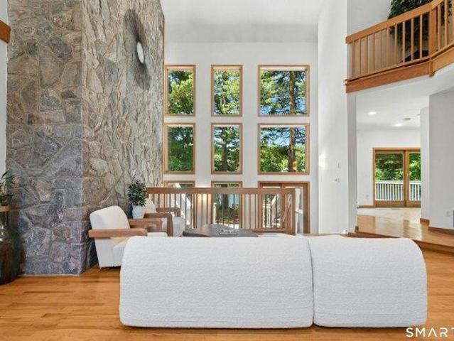 House for sale in Long Hill, Trumbull