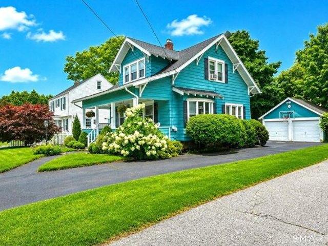House for sale in Long Hill, Trumbull