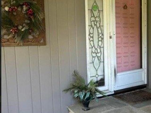 House for sale in Nichols, Trumbull