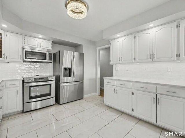 House for sale in Nichols, Trumbull