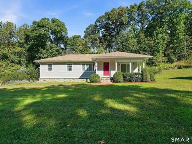 House for sale in Long Hill, Trumbull