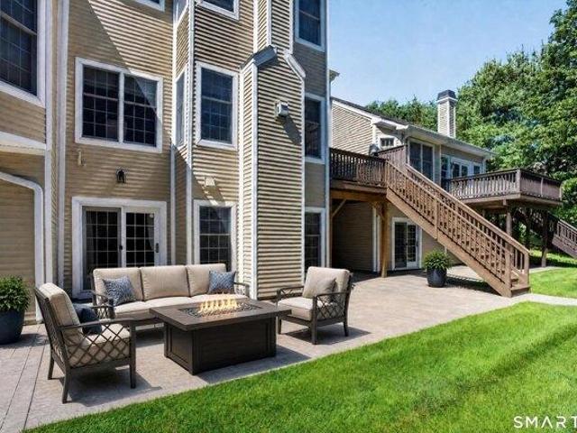 House for sale in Regency Meadows, Trumbull