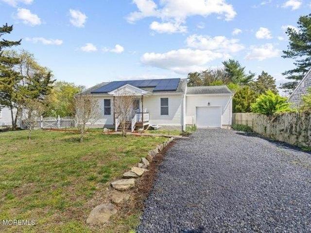 House for sale in Tuckerton, New Jersey