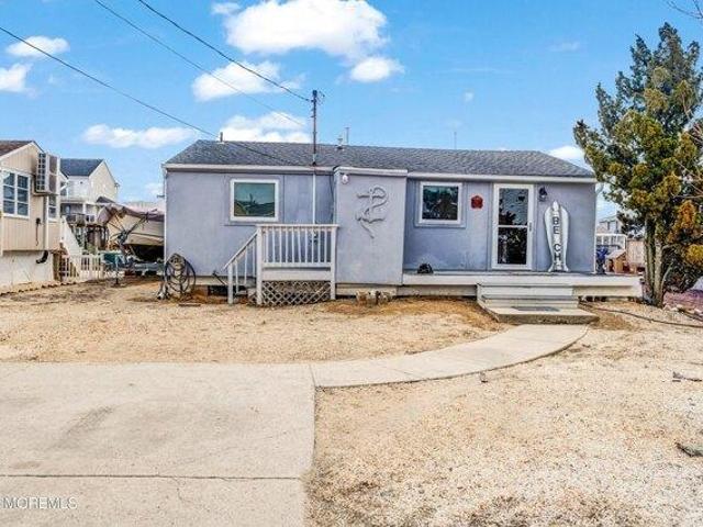 House for sale in Tuckerton, New Jersey