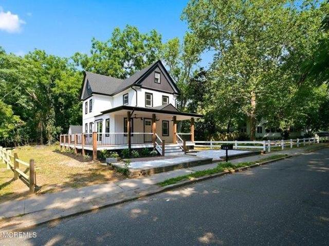 House for sale in Tuckerton, New Jersey
