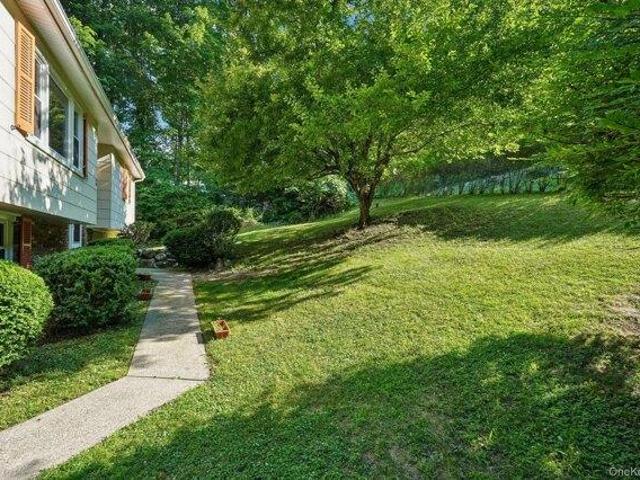 House for sale in Southfields, New York
