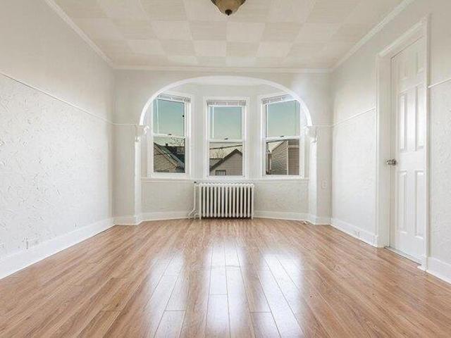 House for sale in Hudson, New Jersey