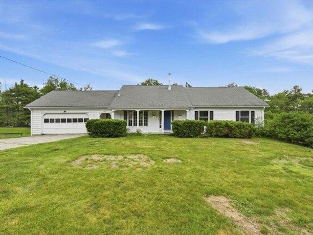 House for sale in Upton, Massachusetts