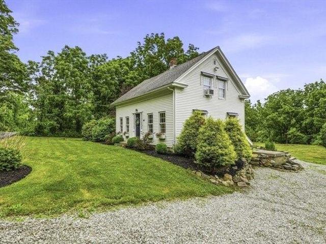 House for sale in Upton, Massachusetts