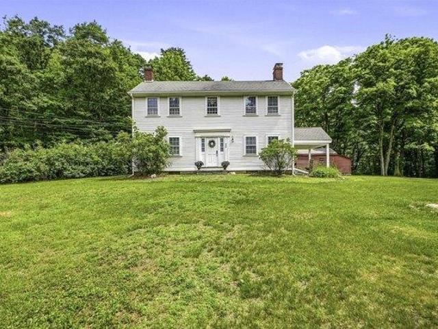 House for sale in Upton, Massachusetts