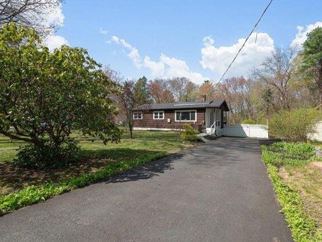 House for sale in Upton, Massachusetts