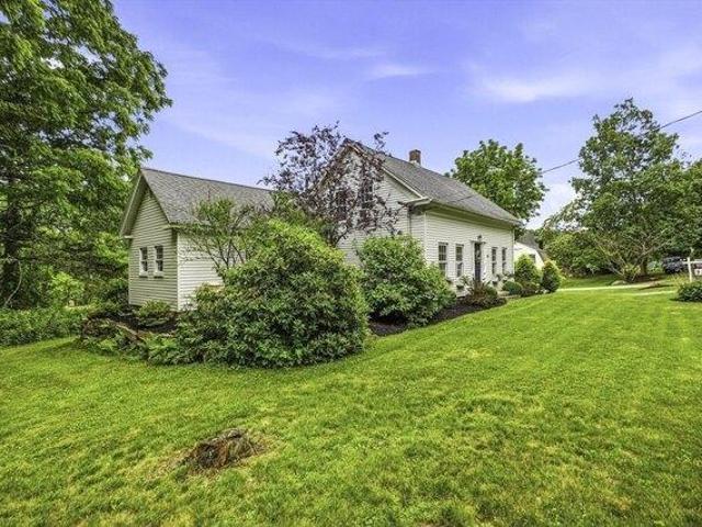 House for sale in Upton, Massachusetts
